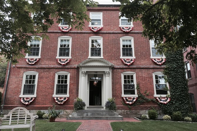 2.5-Hour Salem History & Sightseeing Guided Walking Tour - Timing Your Visit: Best Days to Reduce Stress