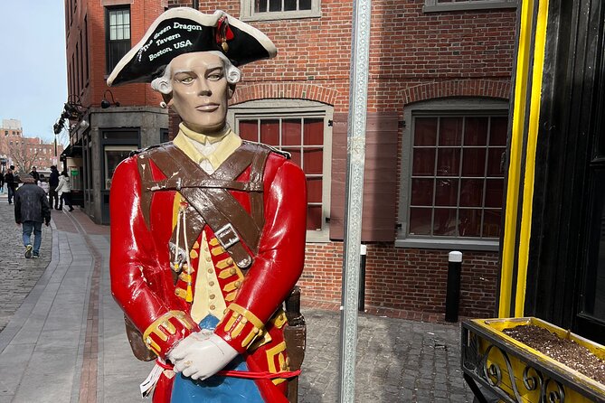 2 Hour Historic Pub Crawl in Boston - A 2-hour Boston route that starts where the city wakes up