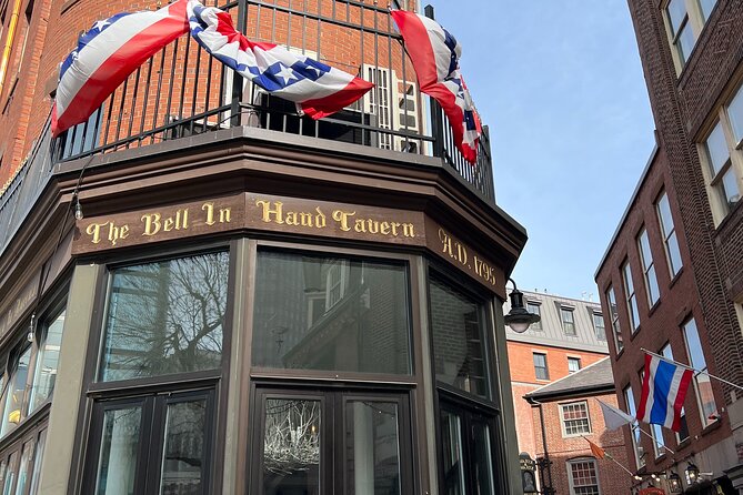 2 Hour Historic Pub Crawl in Boston - Stop highlights: Green Dragon and Dirty Nellys