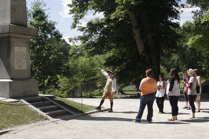 90-Min Narrated Trolley Tour of Lexington and Concord, MA - A Smart, Time-Saving Way to See Lexington and Concord for $40