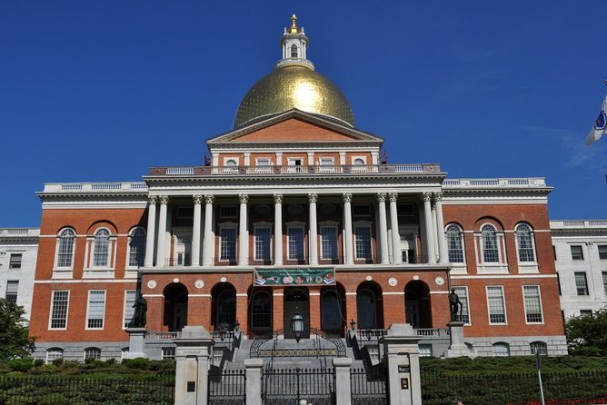 Astounding Scavenger Hunt: Boston The Story of America - The Walk Itself: Revolutionary Sites Plus a Chinatown Change of Scene