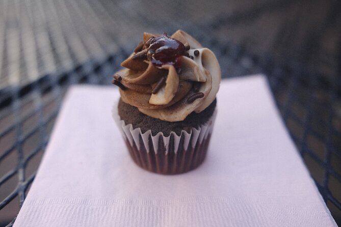 Back Bay Chocolate and Art Galleries Tour - Two art galleries included, and how to use that time