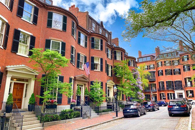 Beacon Hill + Back Bay History + Photo Walking Tour(SMALL Group) - Stop 4: Cheers Bar, Real Boston Street-Life Behind the TV Memory