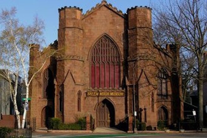 Best Hocus Pocus Movies & More Tour - The Salem Courthouses: American Hustle and Defending Jacob on Real Streets