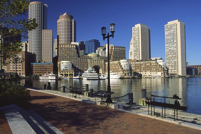 Best Of Boston: Harvard, MIT, Harbor Cruise Small Group Day Trip - Quincy Market free time: eat smart in two hours (or three)