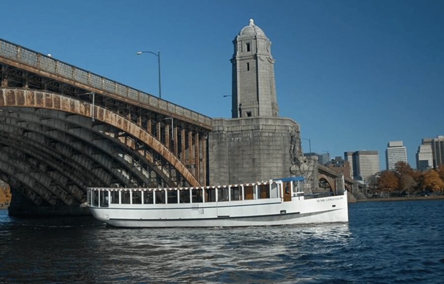 Boston: Charles River Sightseeing Cruise - Boarding at CambridgeSide Mall, What to Expect, and Where to Go