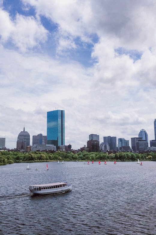 Boston: Charles River Sightseeing Cruise - Getting the Best Views: Covered Seating vs. the Front