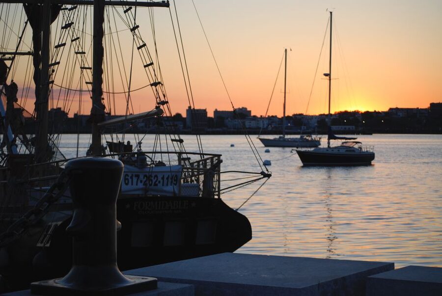 Boston: City Cruises Sunset Skyline Cruise with Commentary - Weather and Sunset Expectations: What If the Sky Is Cloudy