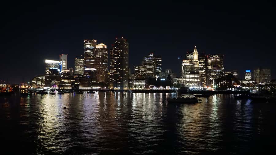 Boston: City Lights Sightseeing Cruise on Classic Boat - North End sights and Old North Church on the water