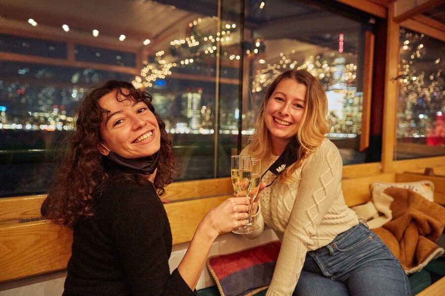 Boston: Cocoa and Carols Holiday Cruise - Who should book this Boston Cocoa and Carols Holiday Cruise