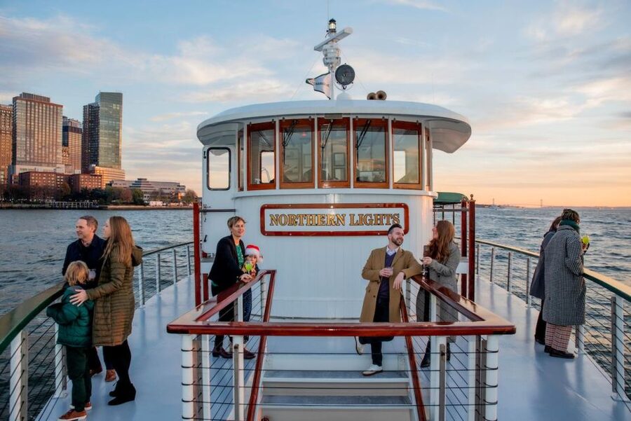Boston: Cocoa and Carols Holiday Cruise - The route: skyline views you can actually appreciate from the water