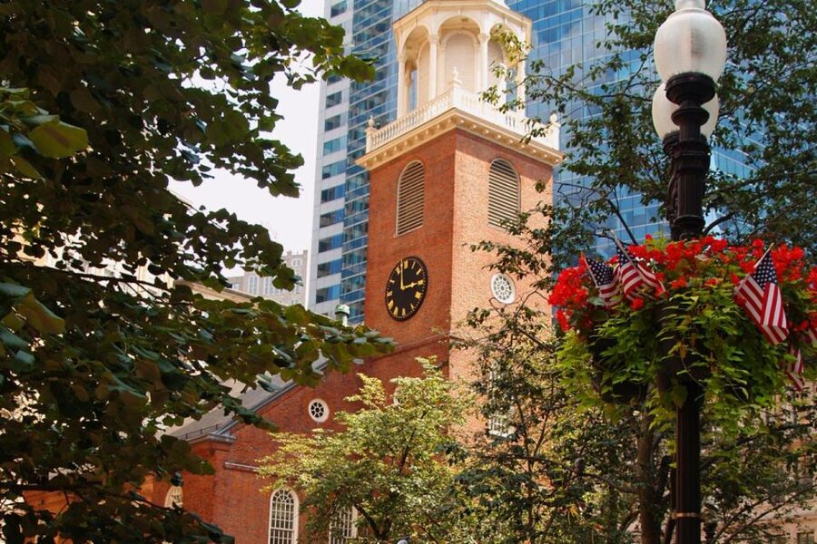 Boston: Freedom Trail, Bunker Hill, & USS Constitution Tour - Bunker Hill Monument and the Bunker Hill visit: where the turning point becomes physical