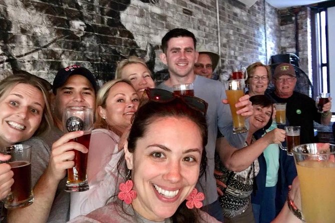 Boston Freedom Trail History Pub Crawl Small-Group Tour - Walking, comfort, and staying sane in old streets