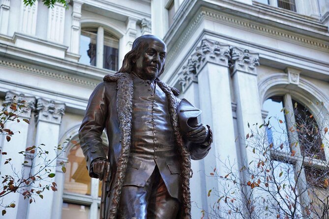 Boston Freedom Trail Walking Tour with Costumed Guide - A Costumed Guide Makes the Freedom Trail Click