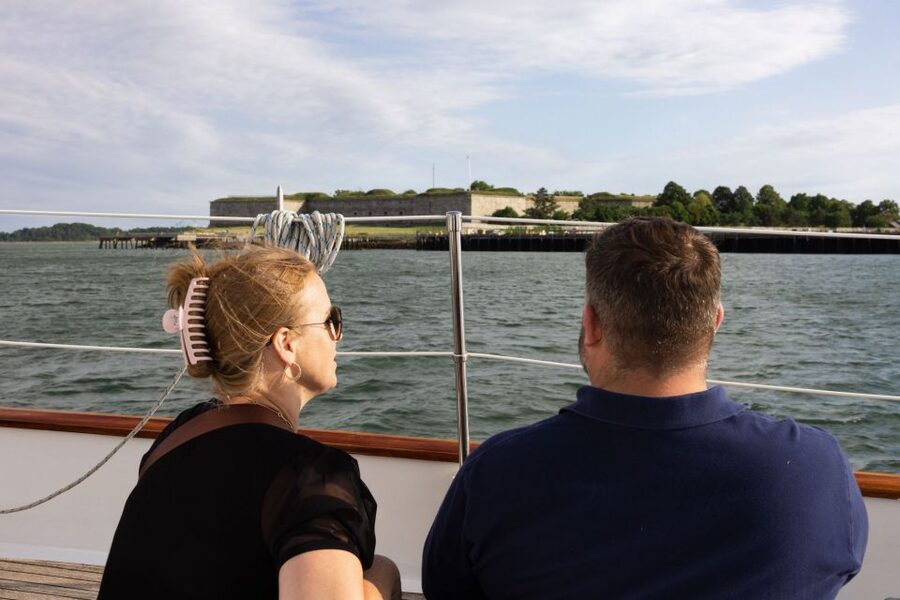 Boston: Harbor Champagne Sunset Sail from Rowes Wharf - Rowes Wharf Sunset Energy, Without the Hassle