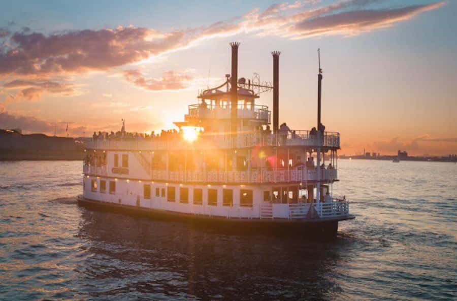 Boston Harbor: Full Moon Cruise with Champagne Option - Why a Full Moon Cruise Works So Well in Boston