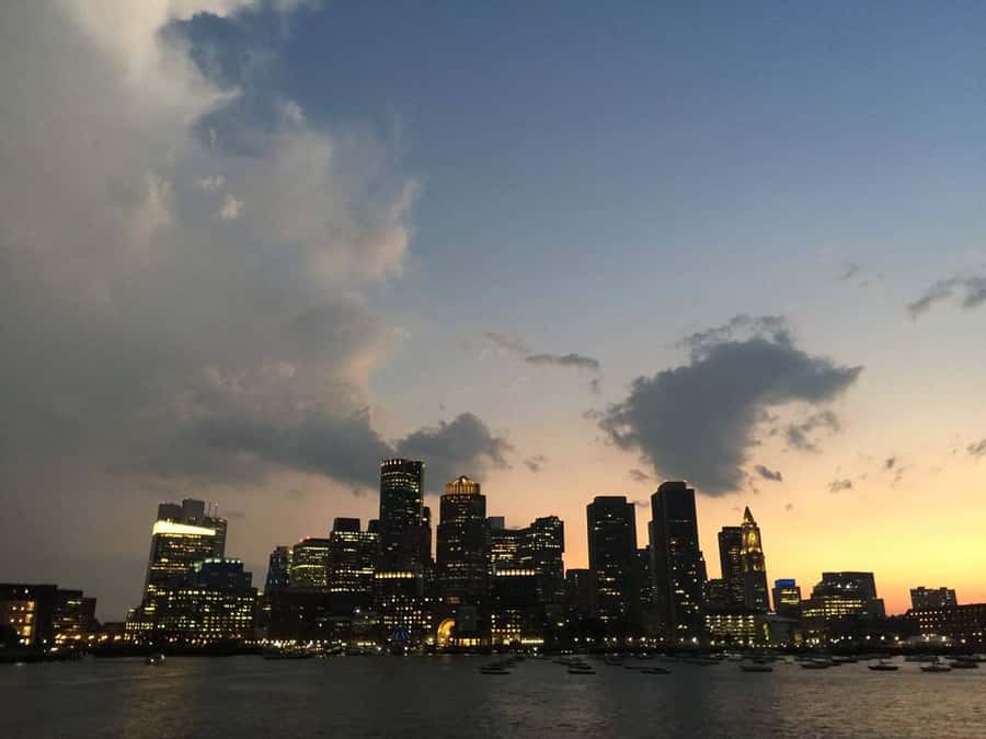 Boston Harbor: Full Moon Cruise with Champagne Option - Should You Book This Full Moon Cruise from Rowes Wharf?