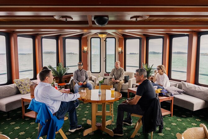 Boston Harbor Night Cruise - Who this Boston Harbor cruise is best for