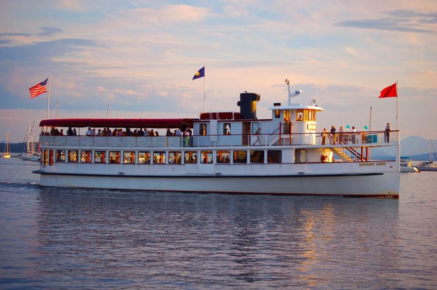 Boston: Harbor Sunset Yacht Cruise - Rowes Wharf boarding: finding the Ferry Terminal and getting the best seat
