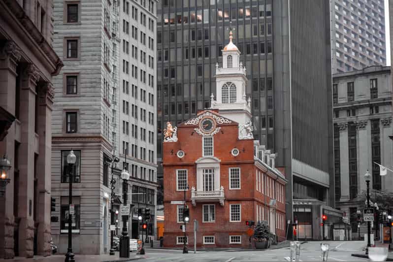 Boston: Haunted Streets Walking Tour - Massachusetts State House: government buildings with a darker edge