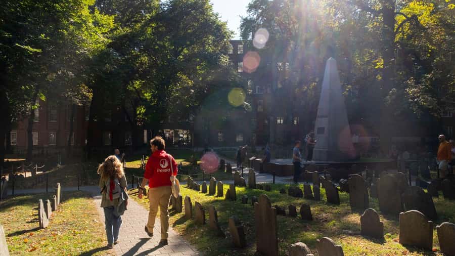 Boston History & Highlights Tour: From Revolution to Today - Beacon Hill Walking: Red-Brick Streets, Acorn Street Moments