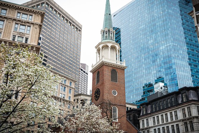 Boston History Tour: Scenic Walk Through Time & Landmarks - Boston Common: memorials, fountains, and the longest-running city park