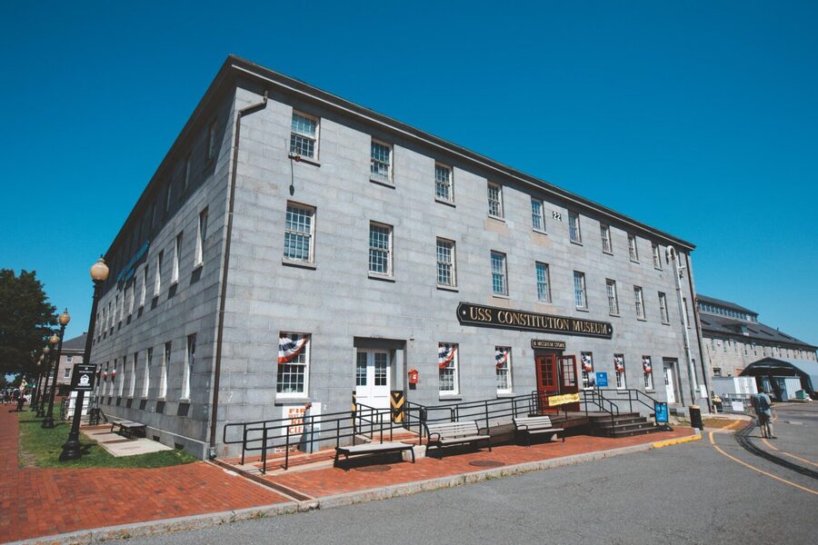 Boston History Walking Tour with USS Constitution and Boat Cruise - Who should book this tour
