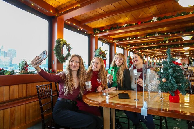 Boston Holiday Cocoa Cruise - Live holiday jazz and sing-along energy: how the music sets the pace