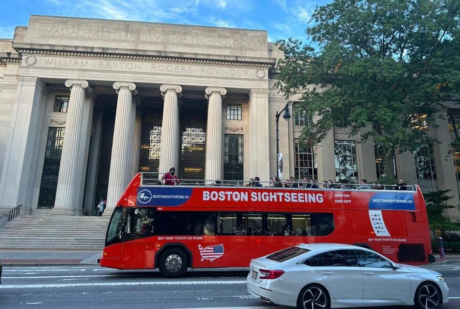 Boston: Hop-On Hop-Off All Day Boston Sightseeing Tour - Stop-by-Stop Guide: Aquarium Waterfront to the Massachusetts State House