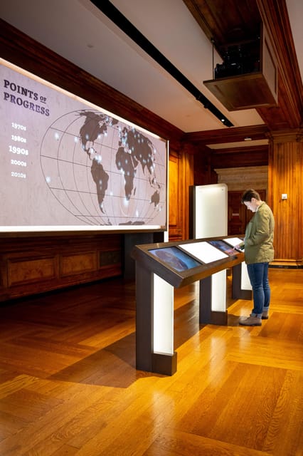 Boston: Mapparium® globe + How Do You See the World?™ - The Christian Science and Mary Baker Eddy exhibits in plain context