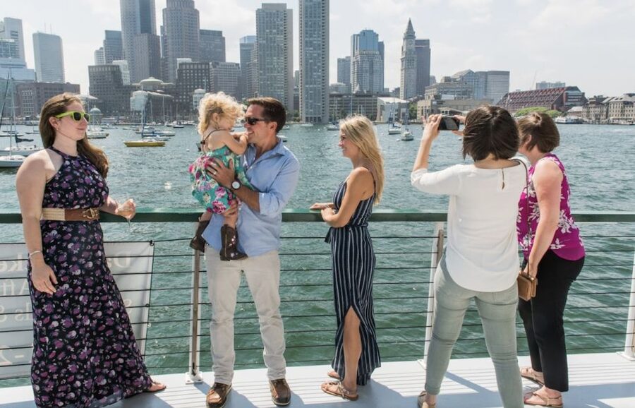 Boston: New England Harbor Cruise - Skyline photos: where the waterfront view really clicks