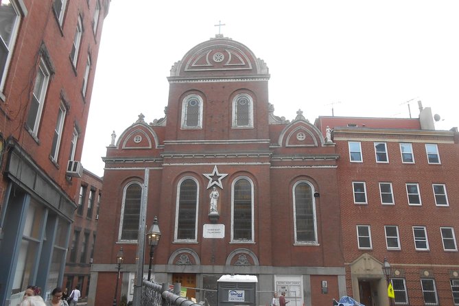 Boston North End self-guided walking tour & scavenger hunt - North End focus: Paul Revere House, Old North Church, and two churches in one walk