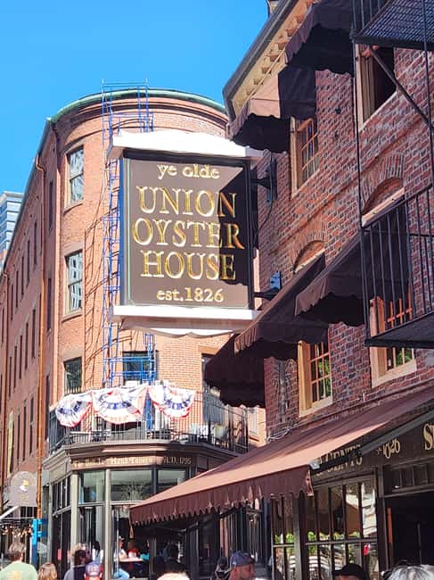 Boston: North End Walking Tour with Private Harbor Cruise - Key highlights worth planning for