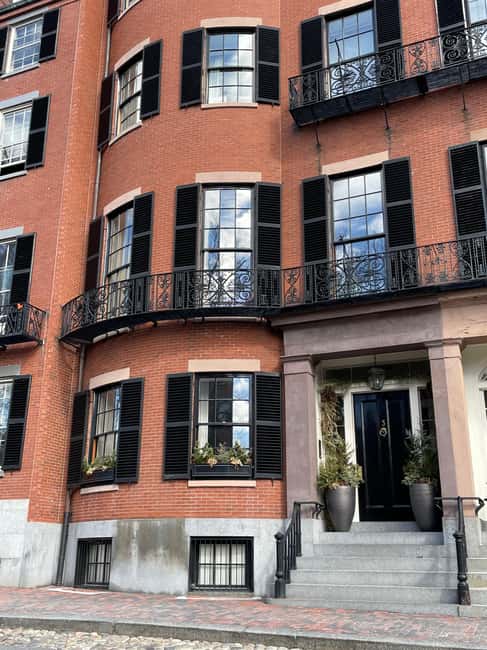 Boston's Beacon Hill: Private Walking Tour - Before you go: shoes, walking time, and what to pair with dinner