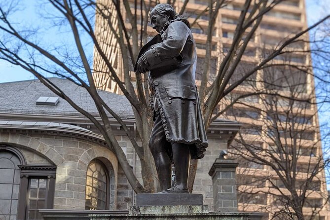 Boston’s Freedom Trail: A Self-Guided Audio Tour - King’s Chapel: Built on top of a cemetery