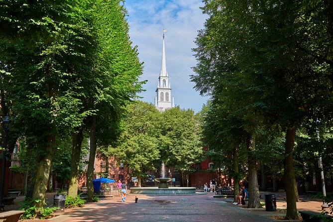 Boston's Old North Church Admission with Self-Guided Audio Tour - Stop 1 inside Old North Church: what the audio helps you notice