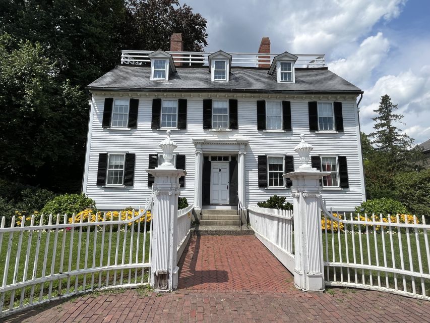 Boston: Salem by Boat – Witch Trials & Walking Tour - Free Time for Lunch and Shopping: How to Use It Best