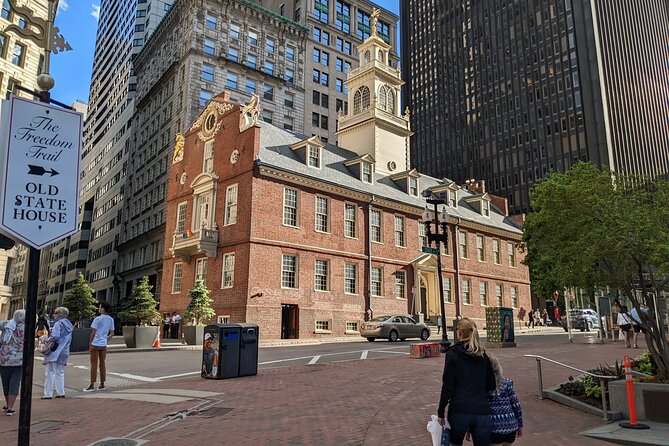 Boston Scavenger Hunt Walking Tour and Game - Tracing violence and law through Boston’s memorial sites