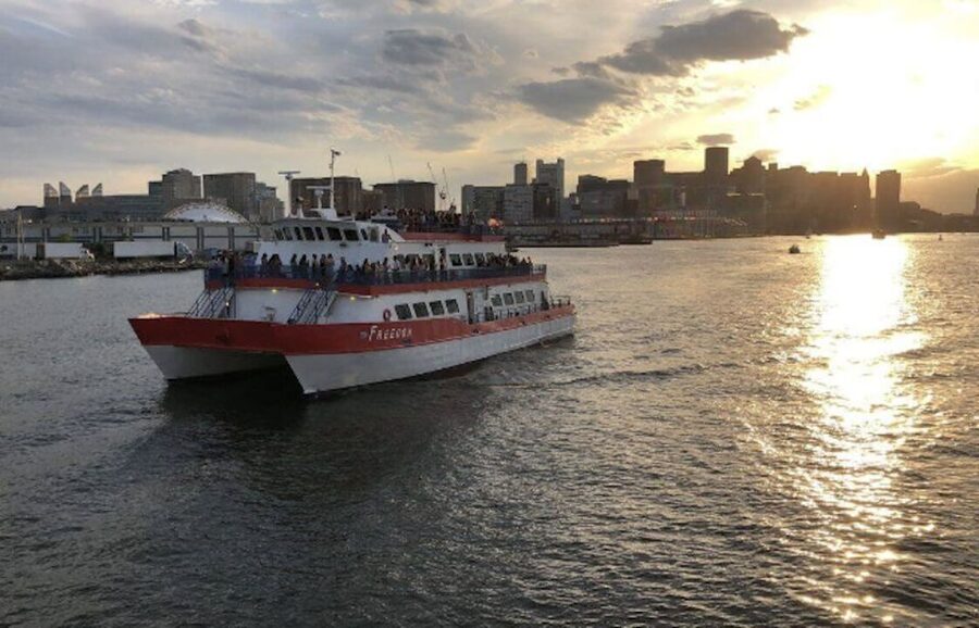 Boston: Scenic Moonlight Harbor Cruise - On board: radio background, cash bar choices, and real comfort expectations