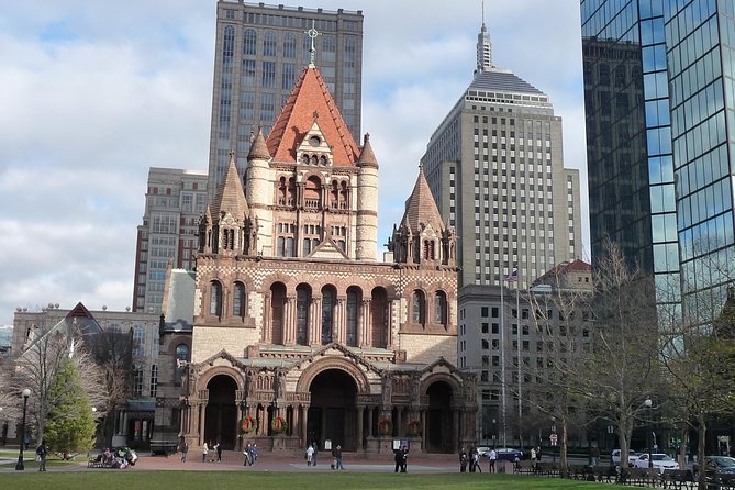 Boston Sightseeing Tour - a fully-narrated driving tour - Freedom Trail drive-by context: from Boston to Lexington and Concord