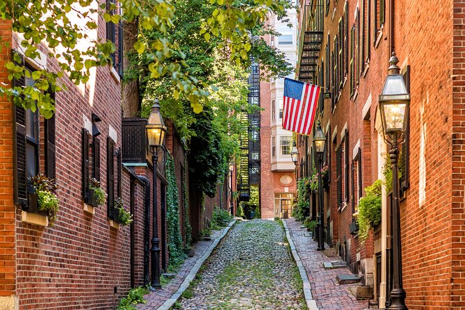 Boston: Underground Railroad History Tour of Beacon Hill - Otis House, Asher Benjamin’s Design, and the Slavery Fight in Public Life