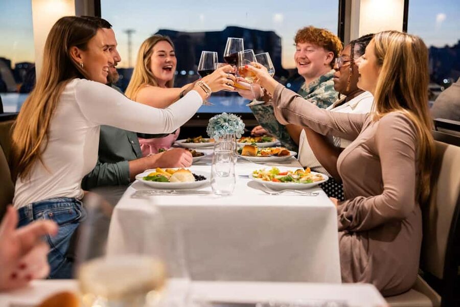 City Cruises Boston: Harbor Buffet Lunch or Dinner Cruise - Key highlights worth building your evening around