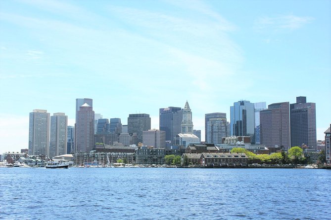 City Cruises Boston Historic Sightseeing Harbor Cruise - Bunker Hill Remembrance From the Water
