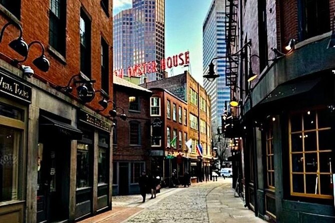 Freedom Trail Experience - Stops 3 to 5: King’s Chapel, Boston Latin School, and Benjamin Franklin’s Boston Role
