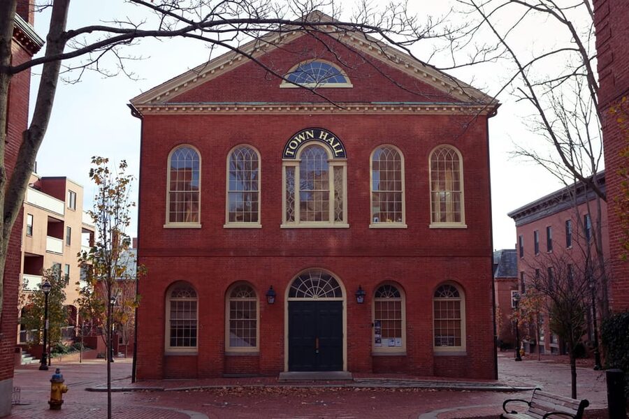 From Boston: Salem & Hammond Castle Semiprivate Day Trip - Witch Trials Memorial, Old Burying Point Cemetery, and the Corwin Curse thread