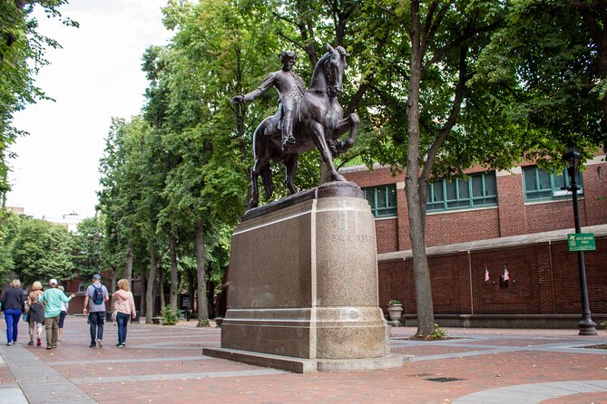 Highlights and History of Boston: GPS Guided Audio Tour - Paul Revere House: quick look vs paying for the interior