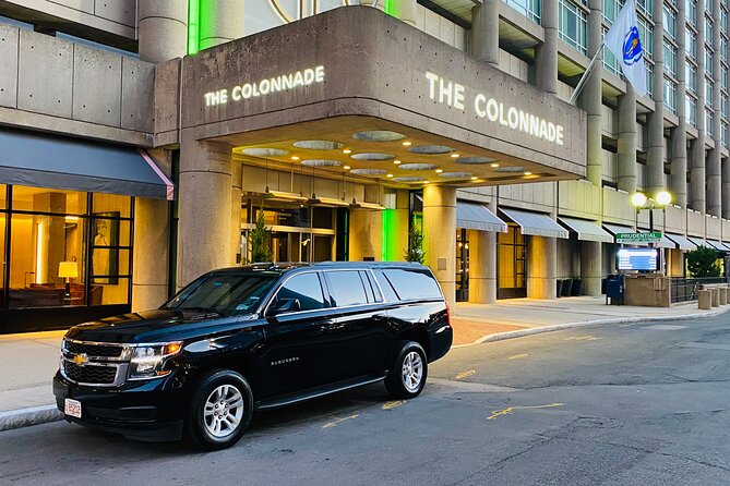 Limo Private Transfer Logan International Airport to Boston - The ride experience: short trip, big comfort perks