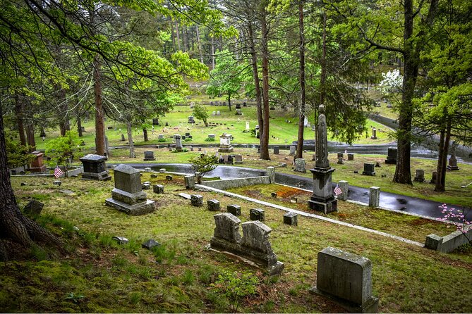 Massachusetts Self-Guided Audio Tour Bundle: 10+ Tours - Cape Cod and Provincetown: beaches, seafood, lighthouses, and character