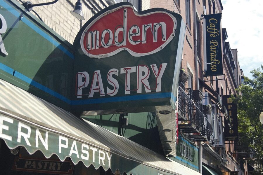 North End Bakery & Cafe Tour - Modern Pastry and the cannoli moment you’ll talk about