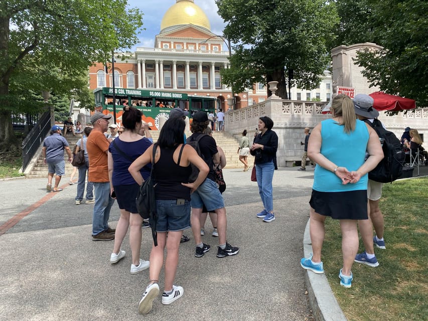 Old Boston: Beacon Hill & Back Bay Walking Tour in French - Price and value for a 150-minute French small-group walk